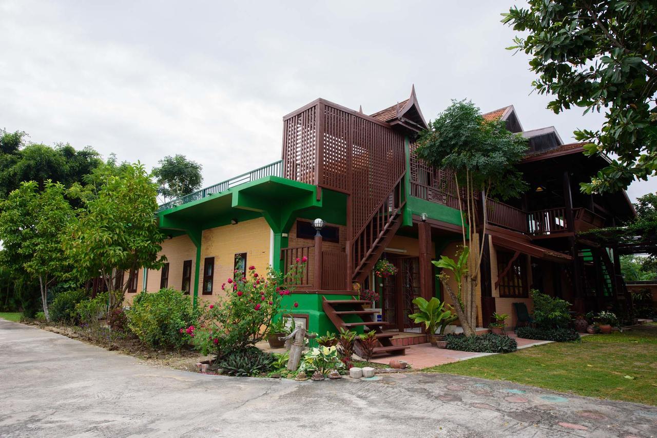 Ruen Khaoyai Hotel Pak Chong Exterior foto