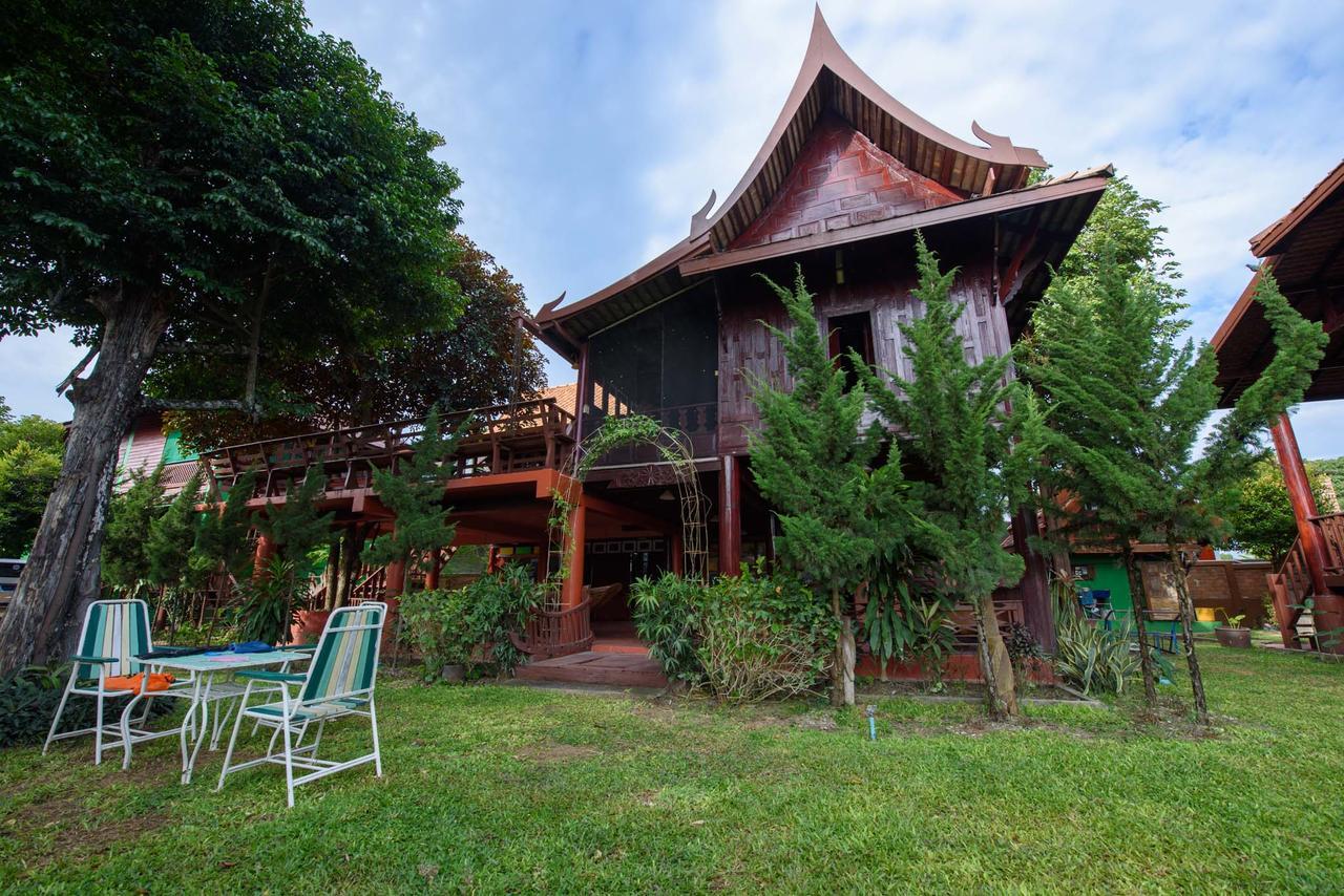 Ruen Khaoyai Hotel Pak Chong Exterior foto